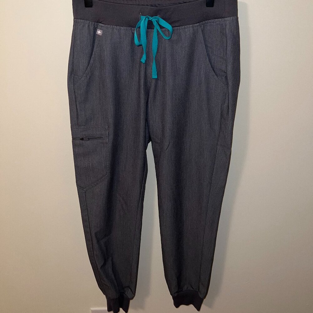 FIGS Scrub Set - Graphite - Picture 5 of 7